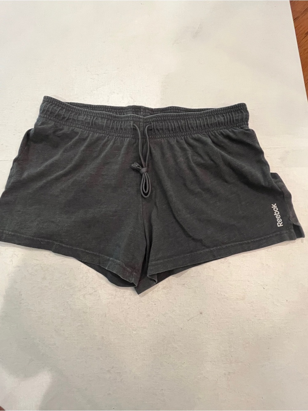 Reebok Charcoal gray Elastic-Waist casual Athletic Shorts. GUC!